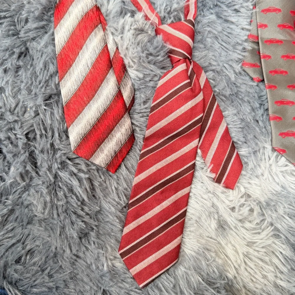 Boys 2T - 4T Ties and Bow Ties bundle
